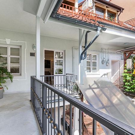Krone Apartment Brasov Luaran gambar